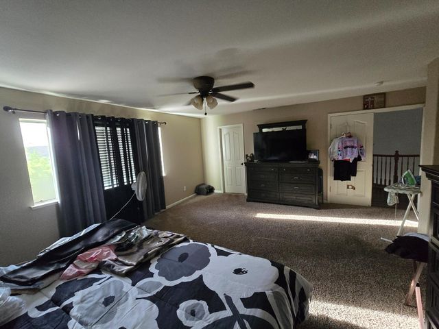 1683 Iris St, Los Banos, CA 93635