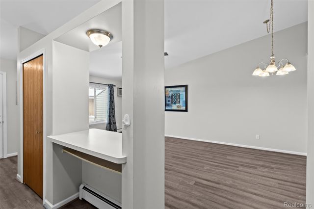 62072 Yorktown - Unit 4, South Lyon, MI 48178