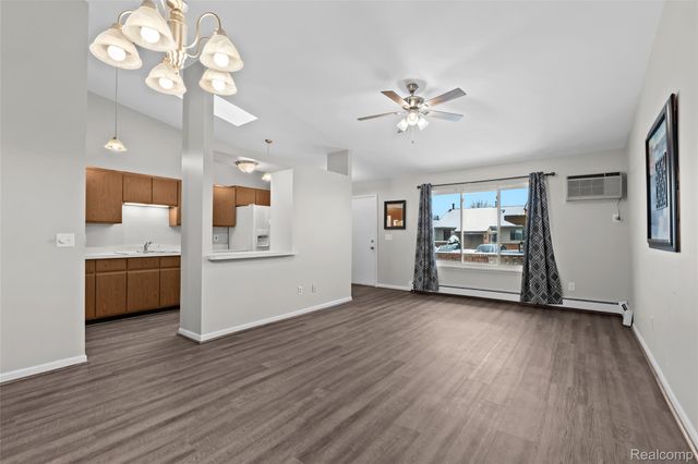 62072 Yorktown - Unit 4, South Lyon, MI 48178