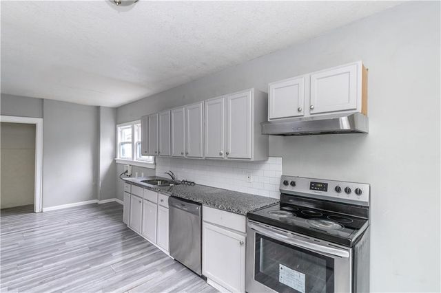 809 Monroe Avenue, Kansas City, MO 64124