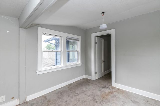 809 Monroe Avenue, Kansas City, MO 64124