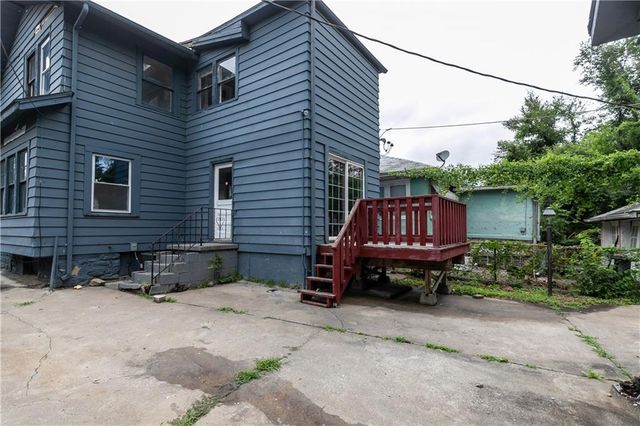 809 Monroe Avenue, Kansas City, MO 64124