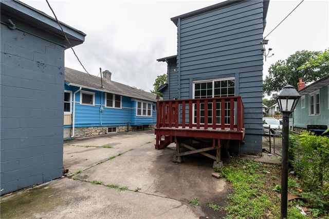 809 Monroe Avenue, Kansas City, MO 64124