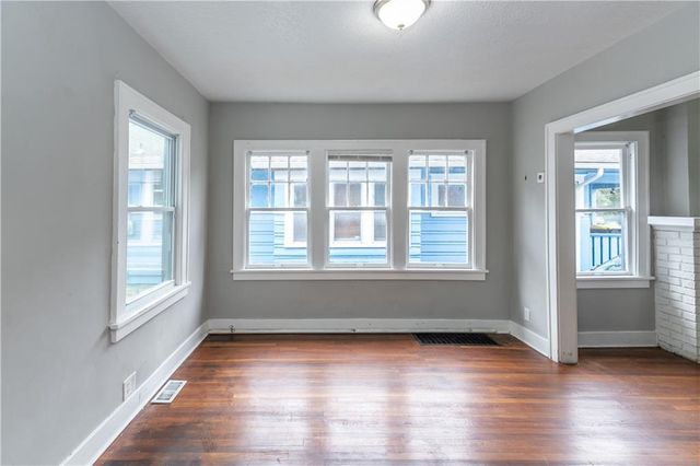 809 Monroe Avenue, Kansas City, MO 64124