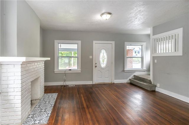 809 Monroe Avenue, Kansas City, MO 64124
