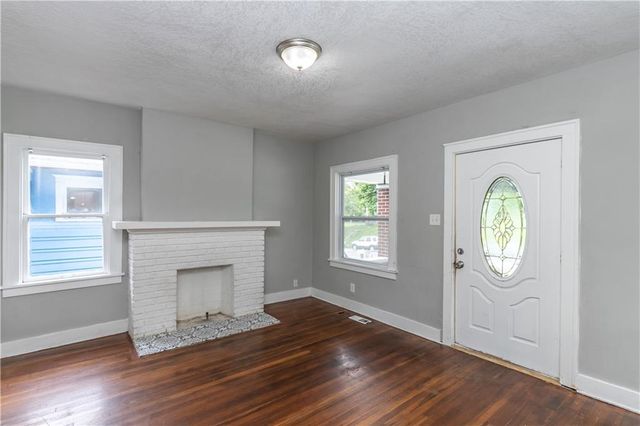 809 Monroe Avenue, Kansas City, MO 64124