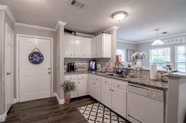 164 Varsity Drive, Huntsville, TX 77340