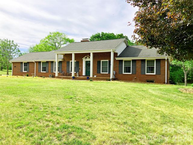 151 Lincoln Road, Forest City, NC 28043