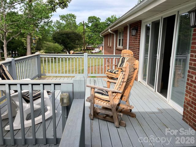 151 Lincoln Road, Forest City, NC 28043
