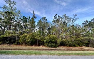 217 E Dowry Creek, Belhaven, NC 27810