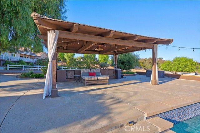 19315 Avenida Cordoba, Murrieta, CA 92562