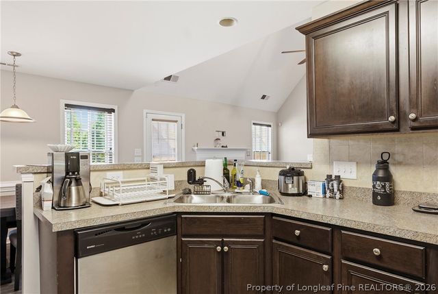 2037 Gray Goose Loop, Fayetteville, NC 28306