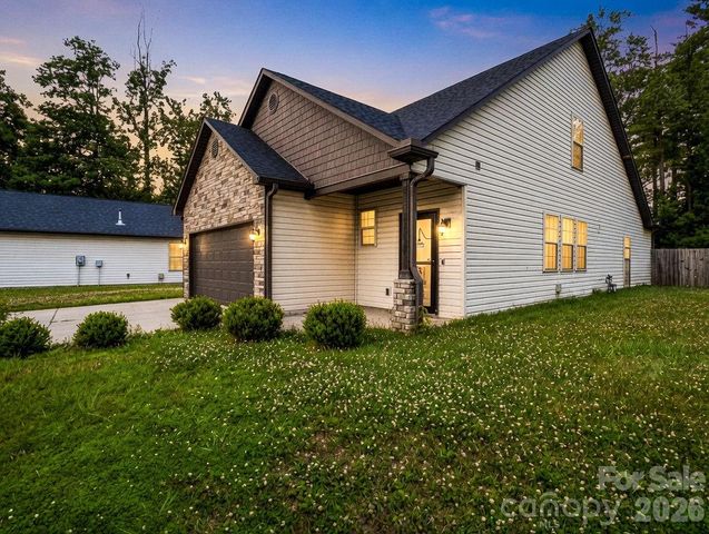 198 N River Road, Fletcher, NC 28732