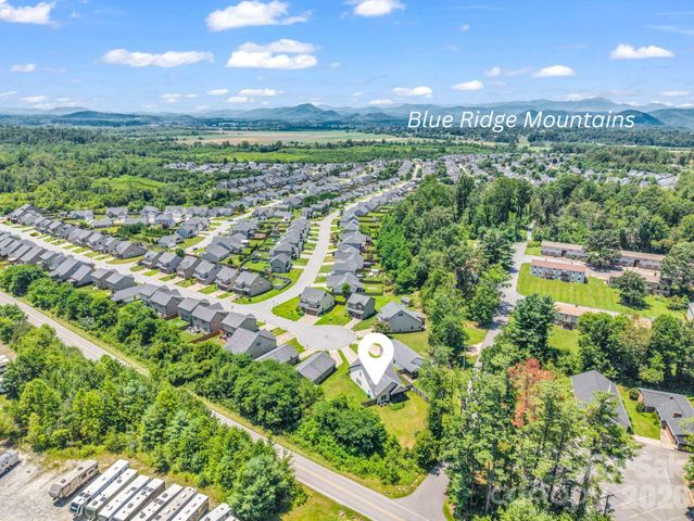 198 N River Road, Fletcher, NC 28732