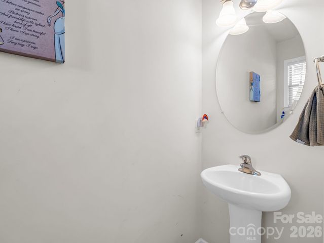 198 N River Road, Fletcher, NC 28732