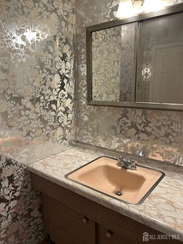 1210 Dakota Road, North Brunswick, NJ 08902