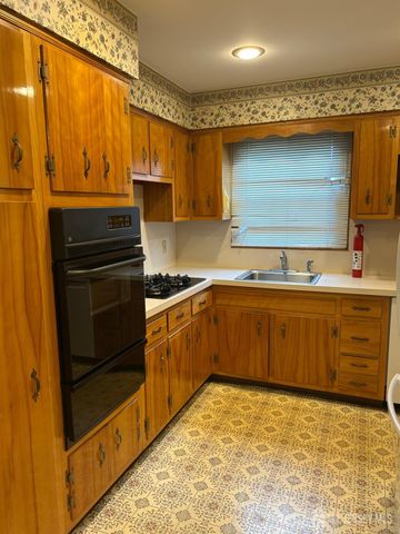 1210 Dakota Road, North Brunswick, NJ 08902
