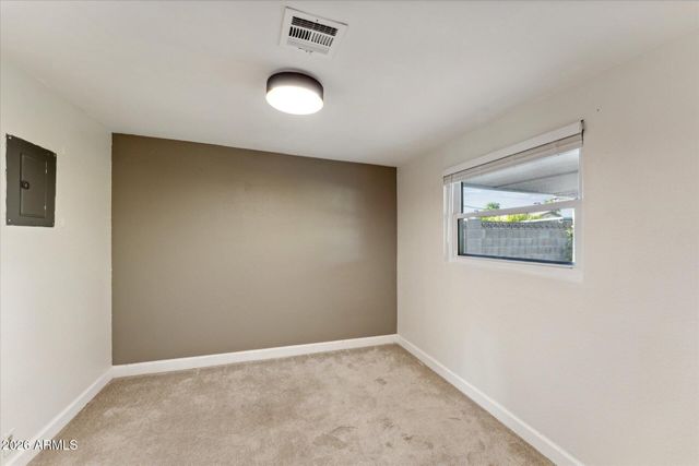 8420 E HUBBELL Street, Scottsdale, AZ 85257