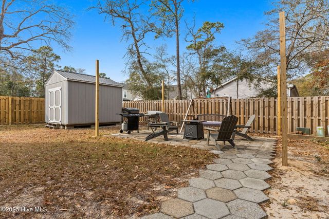 125 NW 15th Street, Oak Island, NC 28465