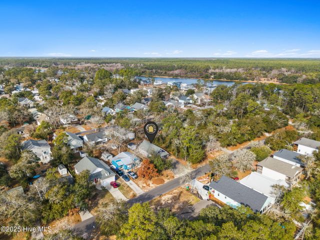 125 NW 15th Street, Oak Island, NC 28465