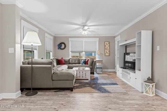 125 NW 15th Street, Oak Island, NC 28465