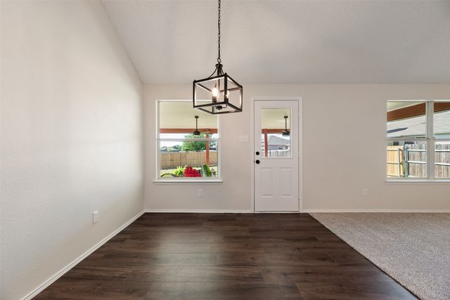 808 Sage Circle, Burleson, TX 76028
