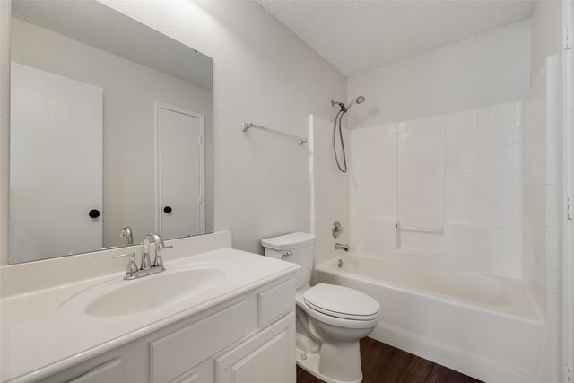808 Sage Circle, Burleson, TX 76028