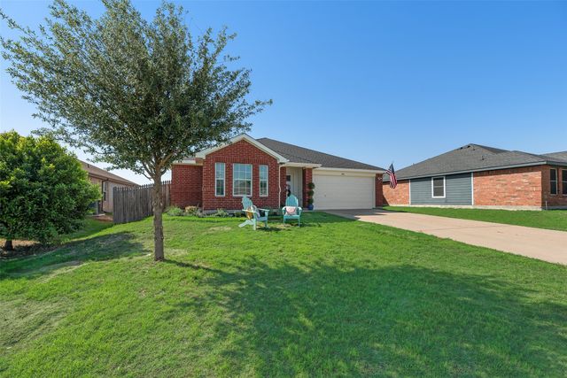 808 Sage Circle, Burleson, TX 76028