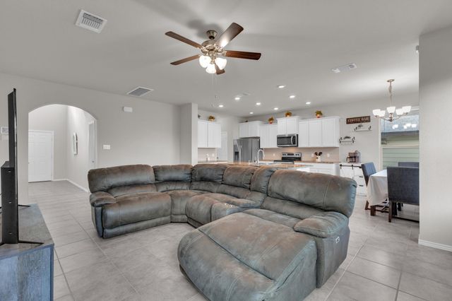 104 Uncle Billy WAY, Jarrell, TX 76537