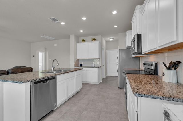 104 Uncle Billy WAY, Jarrell, TX 76537