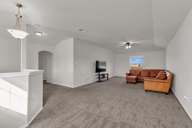 104 Uncle Billy WAY, Jarrell, TX 76537