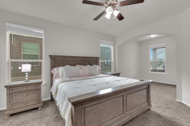 104 Uncle Billy WAY, Jarrell, TX 76537
