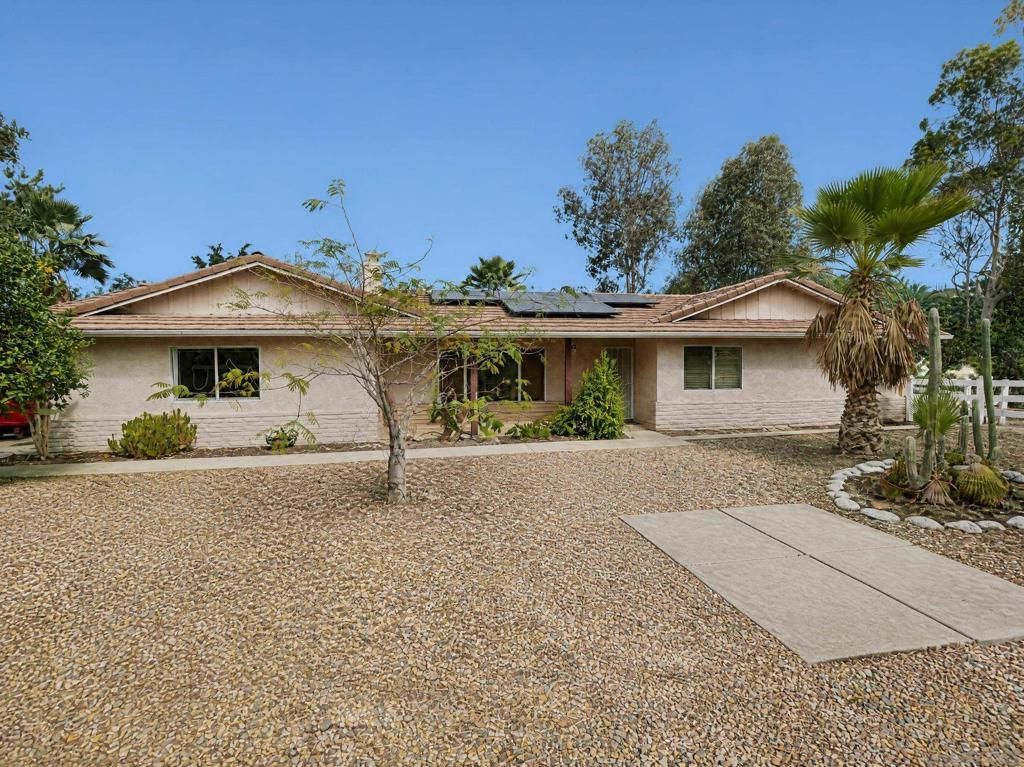 130 Alva, Fallbrook, CA 92028 — exterior