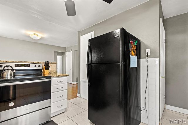 1047 Raisher Drive, St Louis, MO 63130