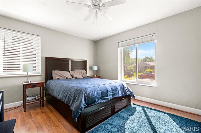 1047 Raisher Drive, St Louis, MO 63130