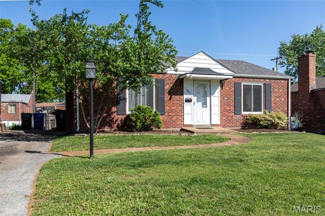 1047 Raisher Drive, St Louis, MO 63130
