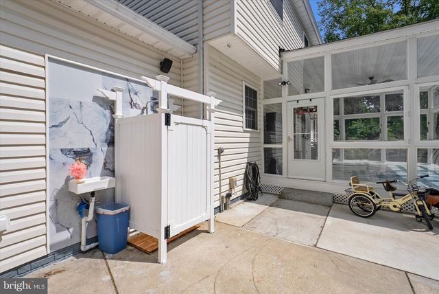 2135 FIREBERRY CT, Prince Frederick, MD 20678