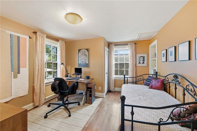 1421 W 50th Terrace, Kansas City, MO 64112