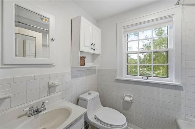 1421 W 50th Terrace, Kansas City, MO 64112