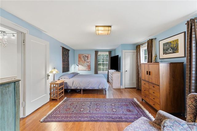 1421 W 50th Terrace, Kansas City, MO 64112