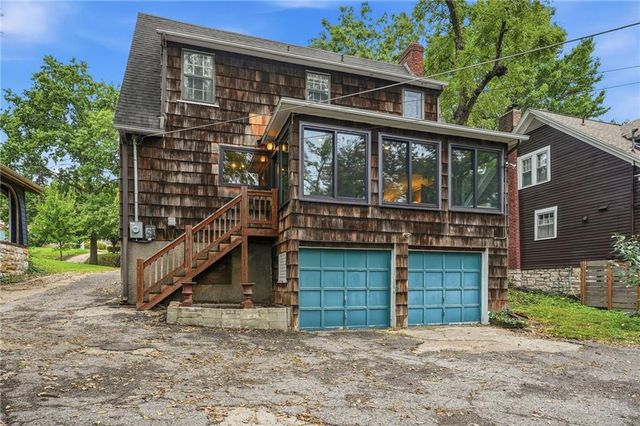1421 W 50th Terrace, Kansas City, MO 64112