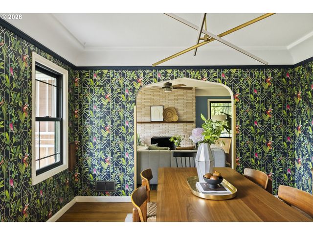 5285 Ne 72ND Ave Ne, Portland, OR 97218