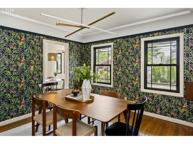 5285 Ne 72ND Ave Ne, Portland, OR 97218