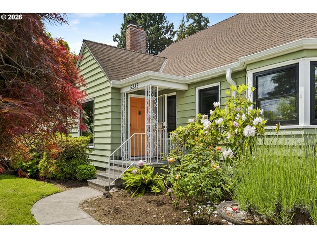 5285 Ne 72ND Ave Ne, Portland, OR 97218
