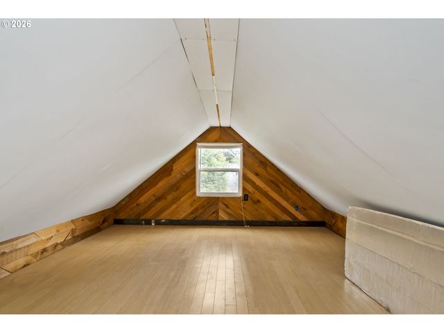 5285 Ne 72ND Ave Ne, Portland, OR 97218