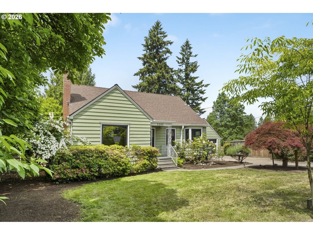 5285 Ne 72ND Ave Ne, Portland, OR 97218