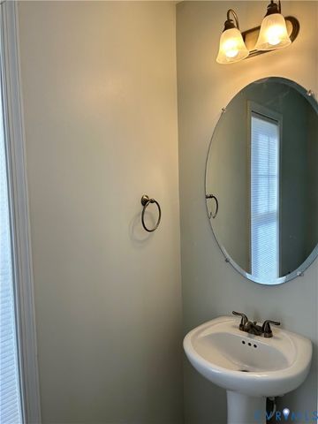 11606 Parrish Creek Ln, Chesterfield, VA 23832