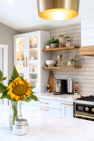 1851 Valencia Avenue, Carlsbad, CA 92008