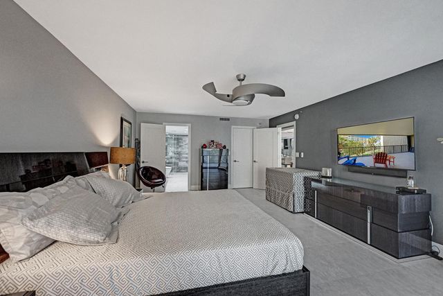 1167 Hillsboro Mile 206, Hillsboro Beach, FL 33062