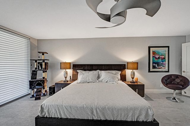 1167 Hillsboro Mile 206, Hillsboro Beach, FL 33062